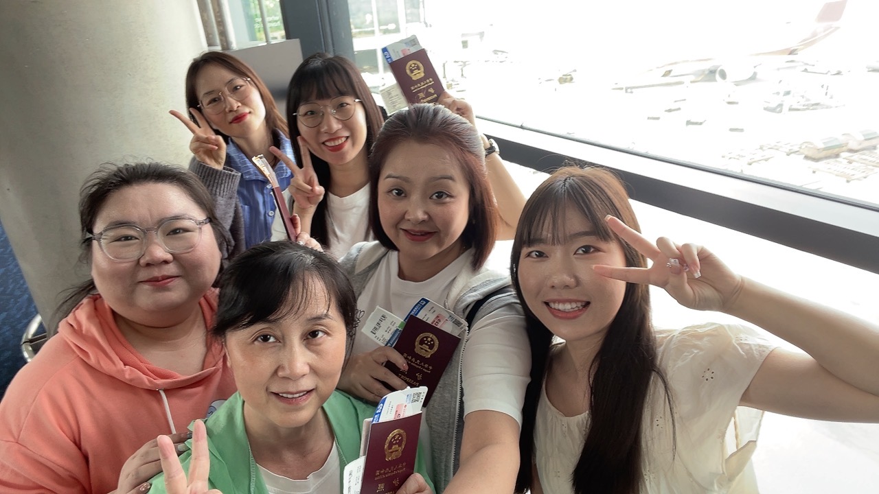 董事長帶領(lǐng)公司核心管理團隊到日本旅游